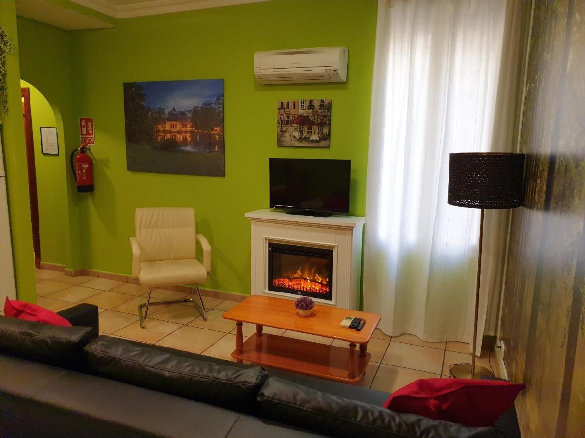 Apartamentos Dana Madrid Exterior photo