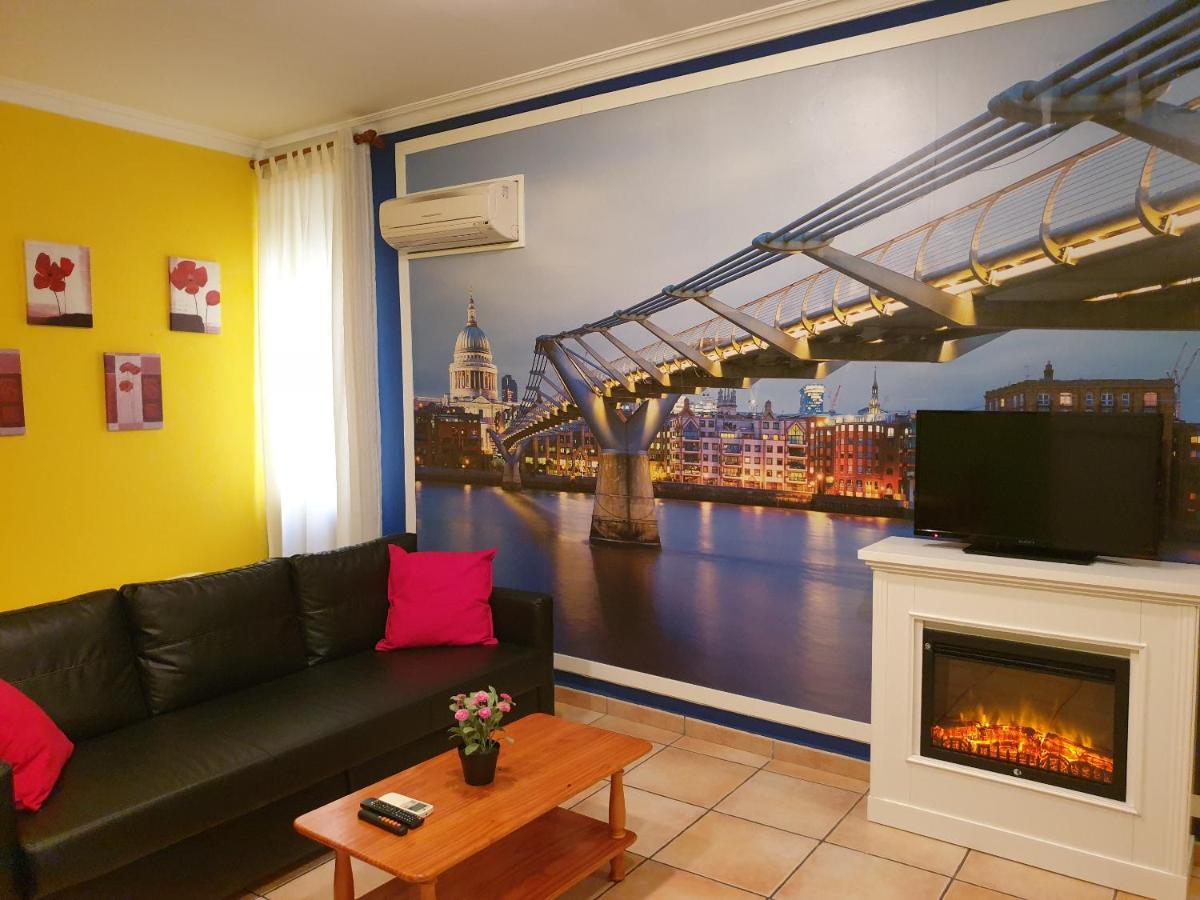 Apartamentos Dana Madrid Exterior photo