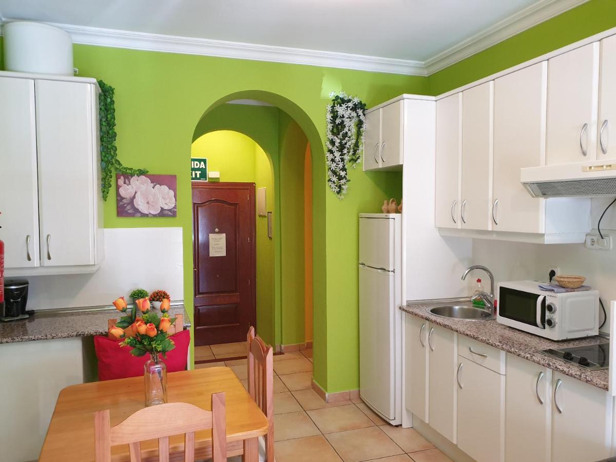 Apartamentos Dana Madrid Exterior photo
